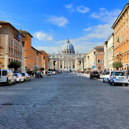 Beesprint Vatican Hotel *